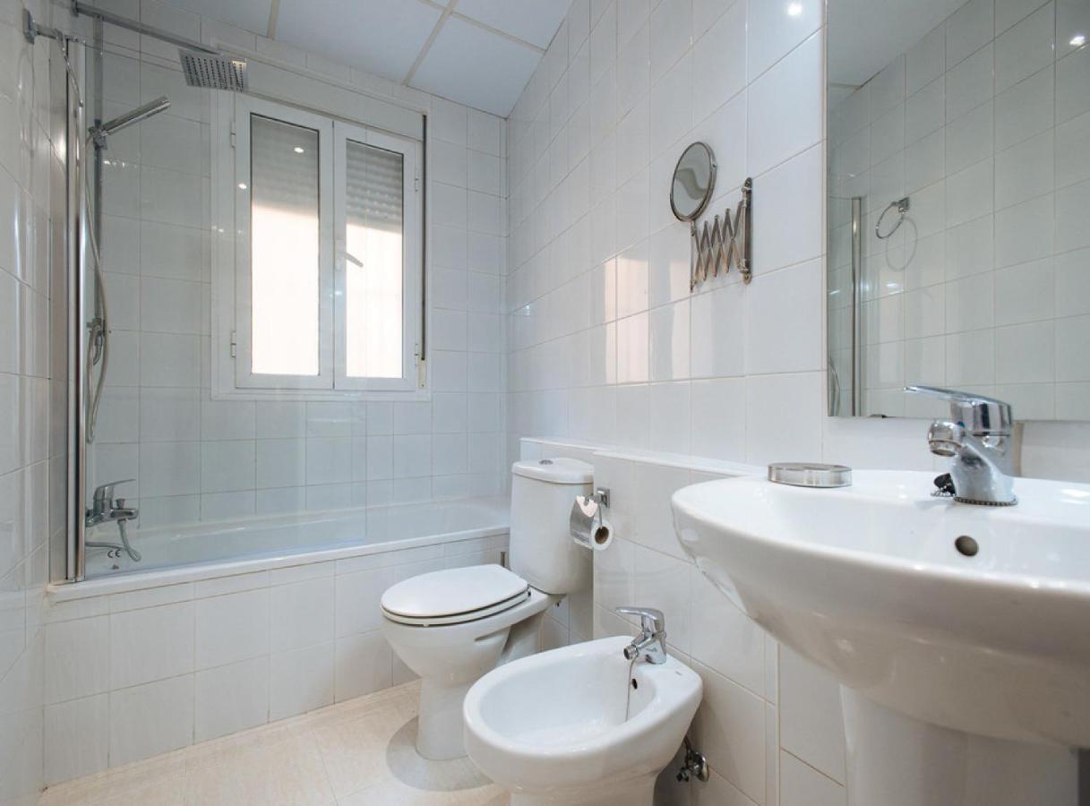 Sol Suite Apartment With Garden إشبيلية المظهر الخارجي الصورة